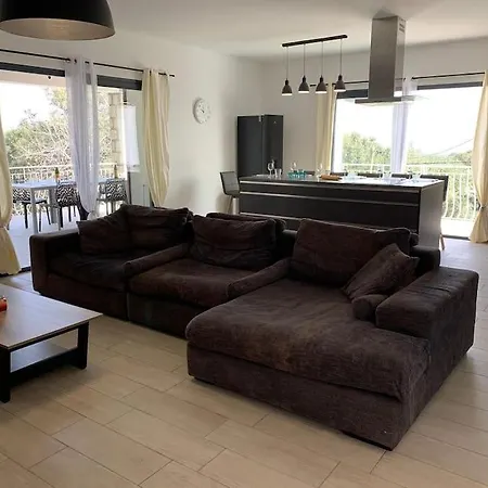 Caminu Di Vecchio***.