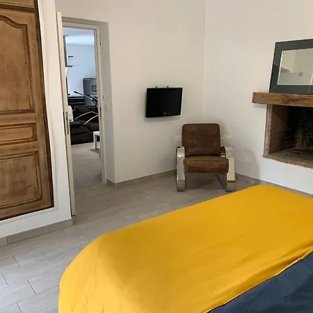 Caminu Di Vecchio***. Porto-Vecchio