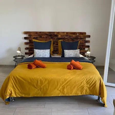 Nyaraló Caminu Di Vecchio***.