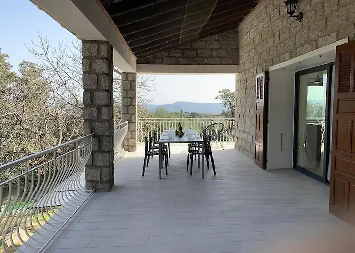 Vakantiehuis Caminu Di Vecchio***. Porto-Vecchio (Corsica)