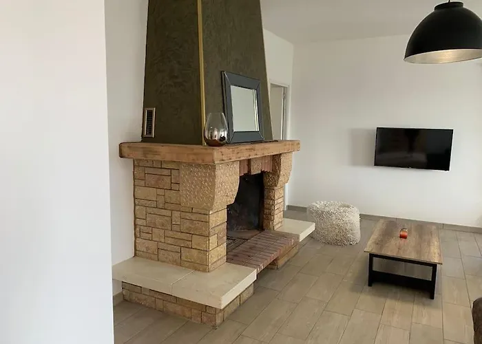 Caminu Di Vecchio***.